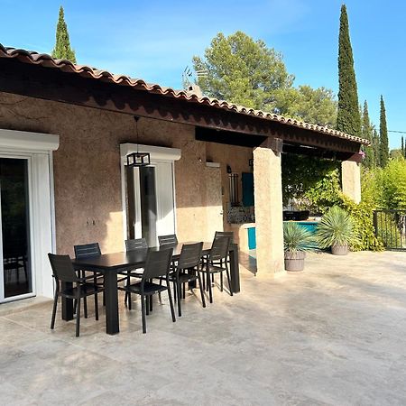 Villa De Charme En Campagne Avec Piscine Privee Et Nature Luxuriante Le Beausset Exterior foto