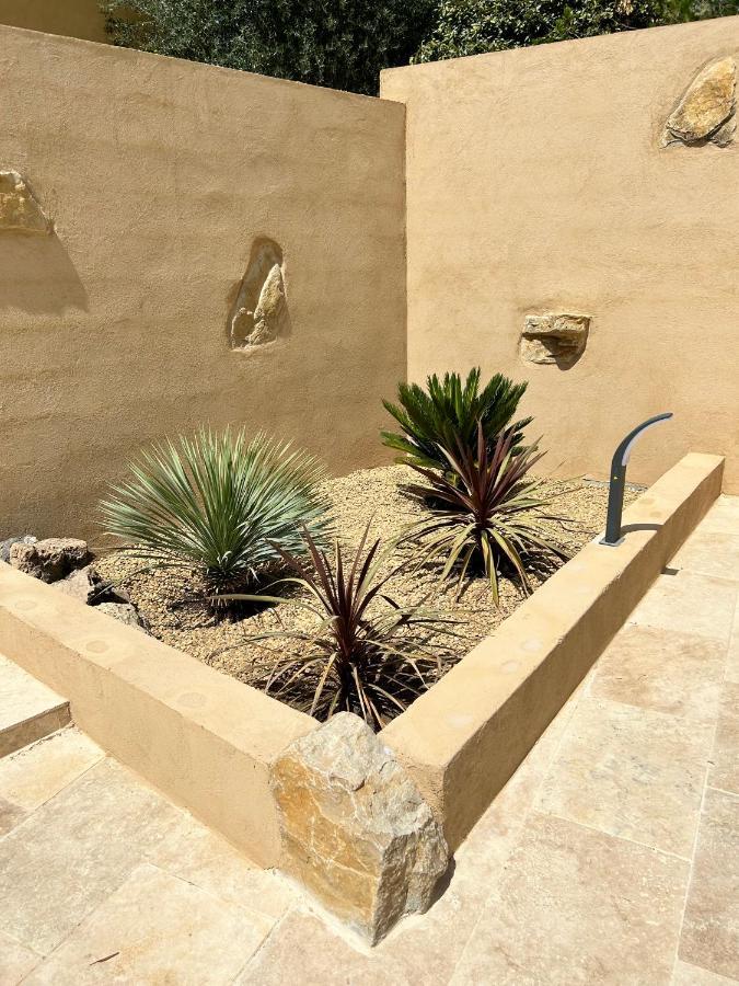 Villa De Charme En Campagne Avec Piscine Privee Et Nature Luxuriante Le Beausset Exterior foto